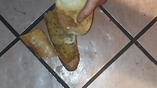 Мастурбация хлебом