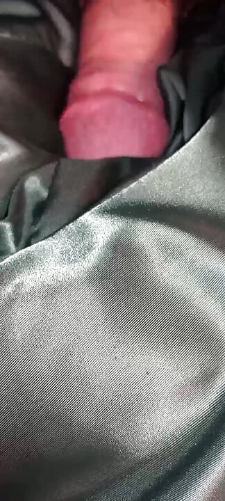 Ejaculating my sperma on the lining of a fake fur ladycoat