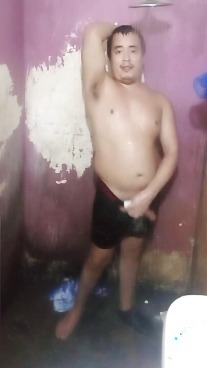 Jesus en boxer bañándose capitulo 9