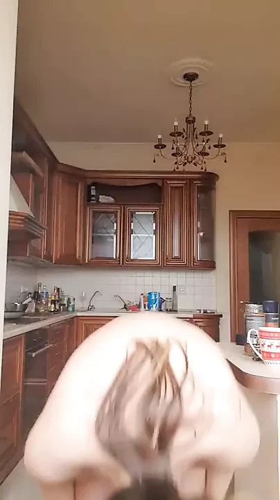 MILF HAVING FUN