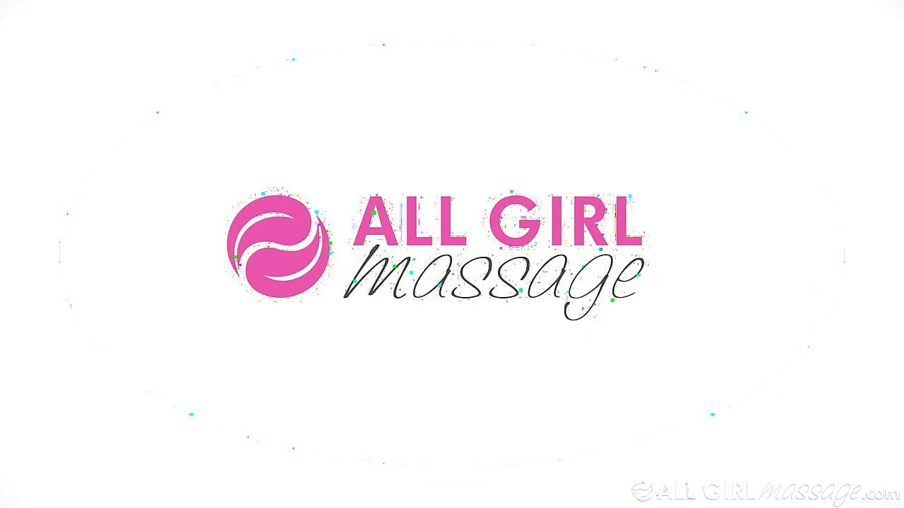 All Girl Massage - Hot Babe Sneaky Eats Her Roommate's Stepsister Pussy During Massage