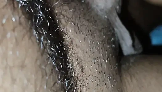 Telugu evli kadın kocasının yarağıyla sakso çekiyor