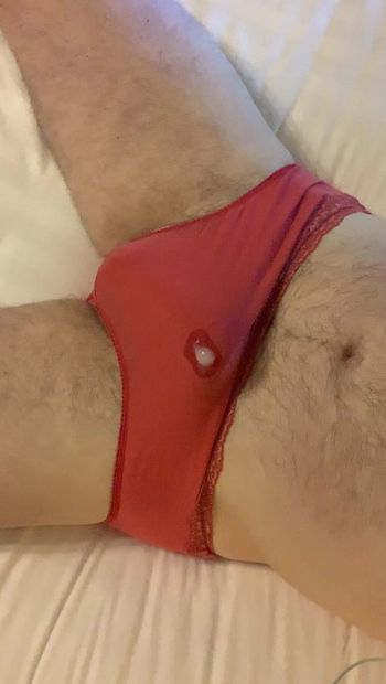 Cumming in pink panties