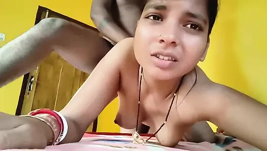 Yeni aşk evli çift Hintli köyde gerçek ev yapımı sikişiyor