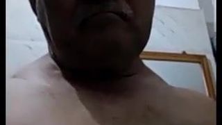 Indischer sexy Papi mit Panjab