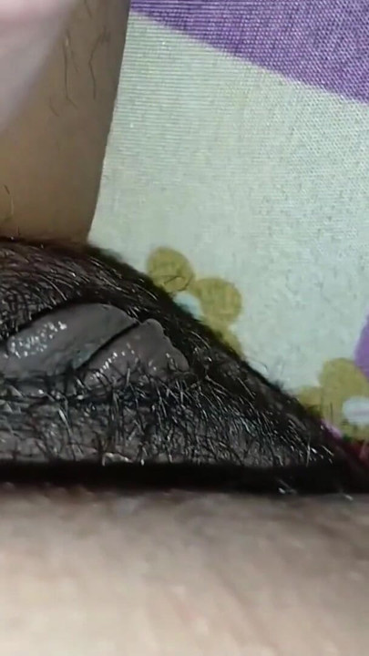 18 yaşındaki kız arkadaşım yatak odamda Hintçe videoda sikiliyor | Klip 1
