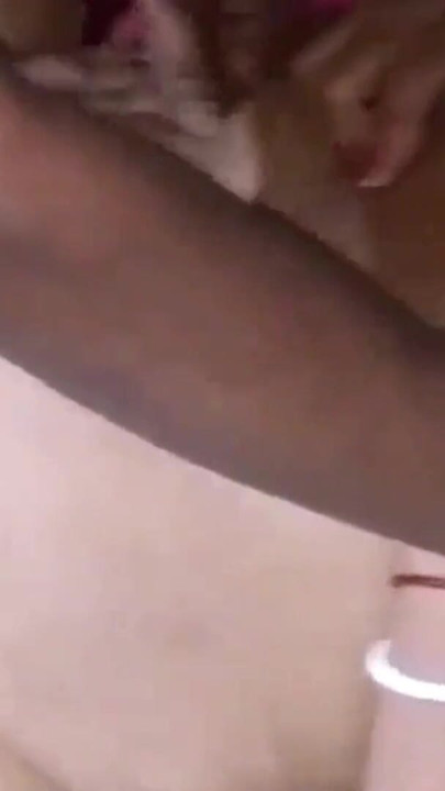 Desi bhabhiji ko uski pati ne hotel me hi chudai ki gaand aur discount do no ko bahut choda Hindi audio | Clip 2