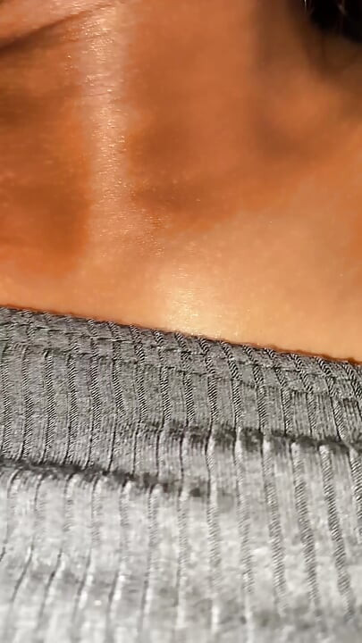 Mahiyaing Dalaga Nagpakantot kay Tito! Para Sa New !Phone