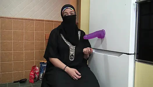 arab cuckold wife and small dick husband