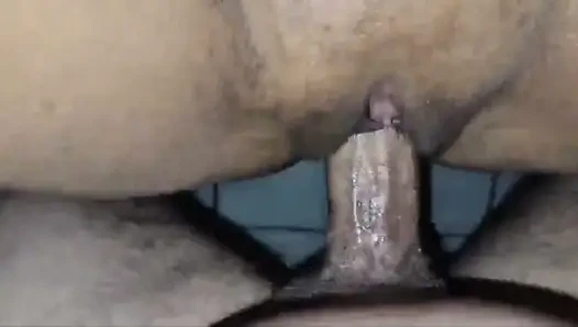 Üvey anne evde kimse yokken sevişmeyi sever