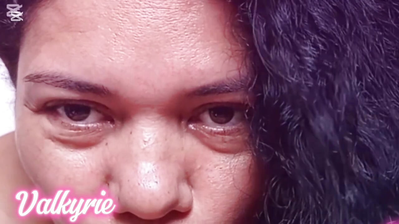 Hermosa gordita mamando rico