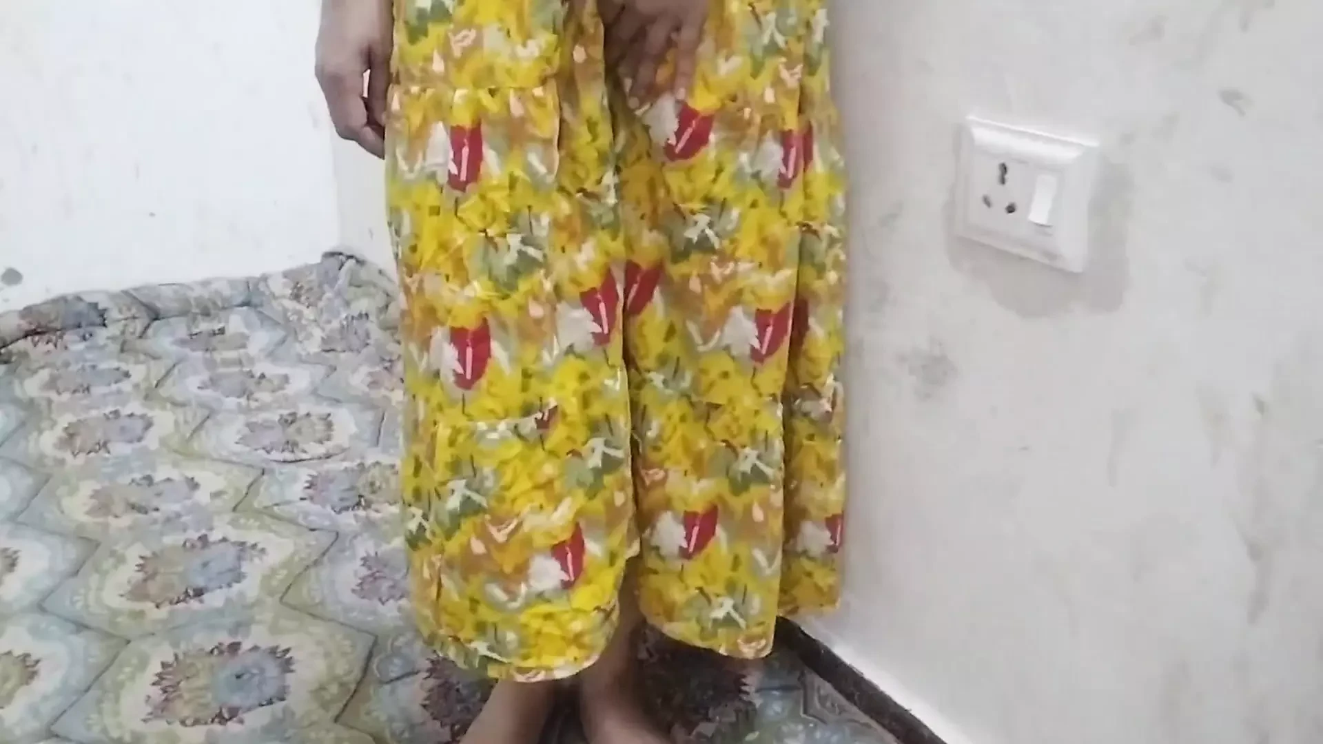 Village girl ko Big boobs daba daba kar pela