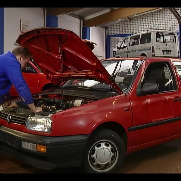 Tiada wang!! Gadis-gadis itu perlu membayar dengan mulut mereka