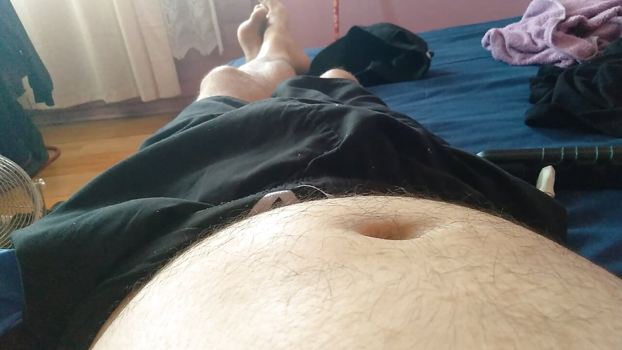 Latino with a huge penis wanting to fuck at home