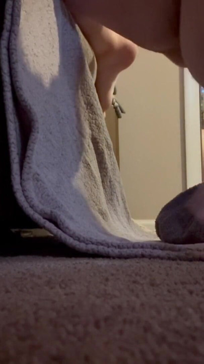 I pee like a dog and then on my back | Clip 1