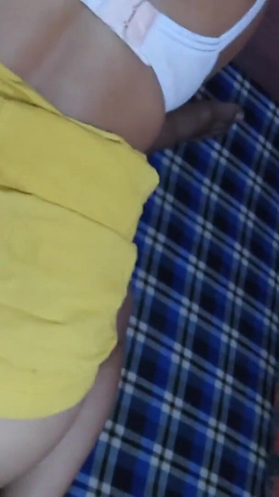 Aunty fucked the neighbor's uncle, she took care of my cock and got water out of her pussy. | Clip 1