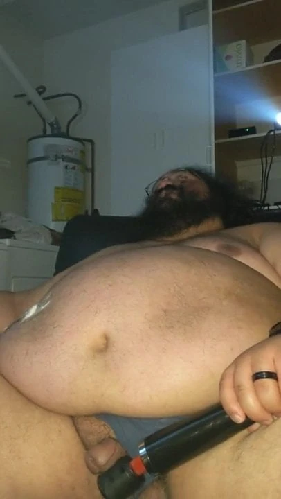 bear smokes and cums