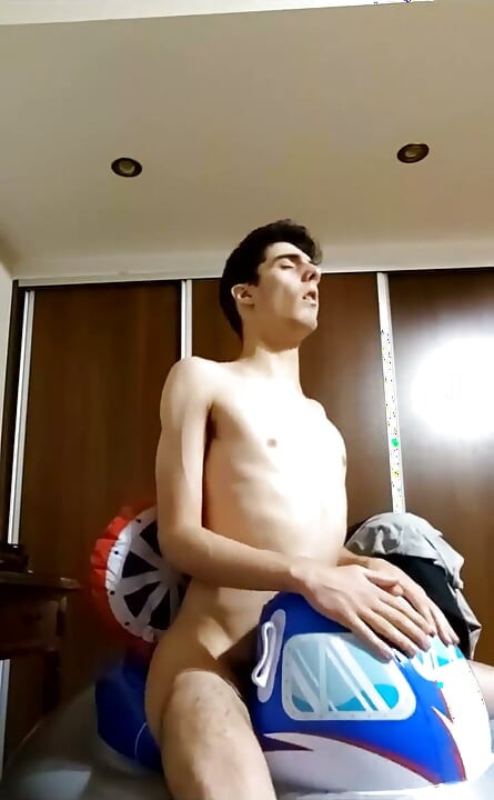 Vertical Vid - Blowing up Many Inflatables While Jerking off in Stream