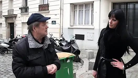 Глубоко в задницу Наташи Гуапы