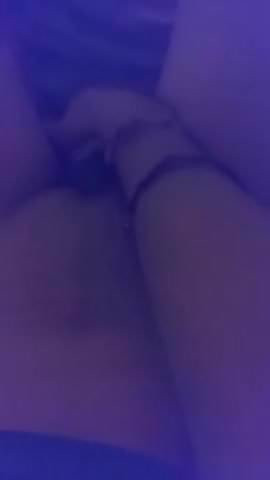 Salope 2 se caresse