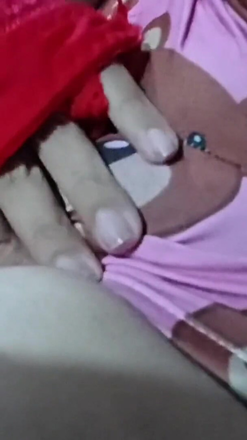 I love to in her mouth, she discharges her milk in yuliethgomez's throat | Clip 1