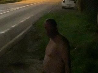 Caminata desnuda por la calle