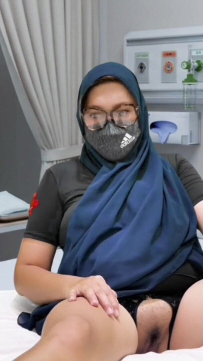 Hijab Nurse women solo touching her pussy when she was Alone at hospital | Clip 2