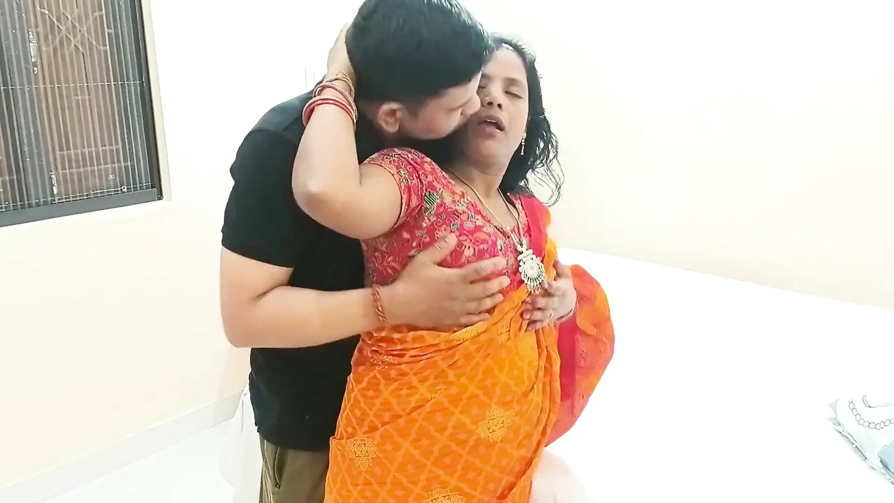 Beautiful Indian Bhabhi Romantic Fucking in Saree with Neighbors Friend