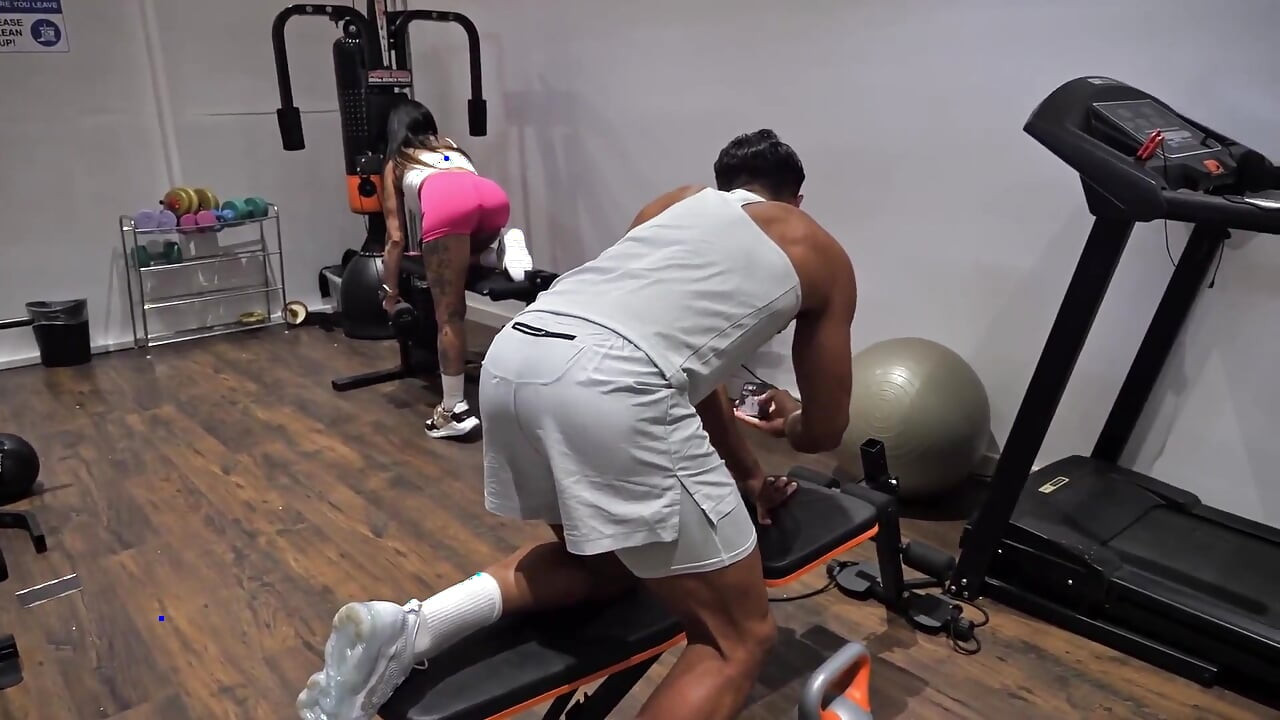 Hot Gym Anal Scene with Calvin
