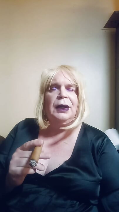 Deel 3 - BBW TV bespreekt haar vele jaren in de BDSM- en kinkwereld