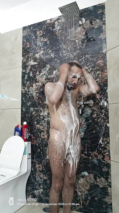 التنسيب الهندي وضابط الجيش مثير