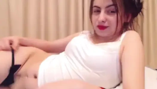 Doppelte penetration mit rotem lippenstift an