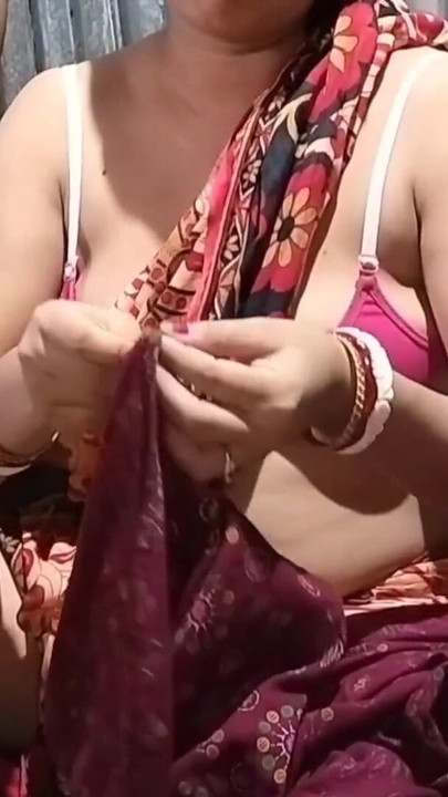Morate podijeliti trenutak iz "Indijska djevojka se kod kuće od strane dečka"