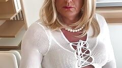 Amateur crossdresser Kellycd2022 sexy milf on holiday masturbating and cuming  in white seamless pantyhose