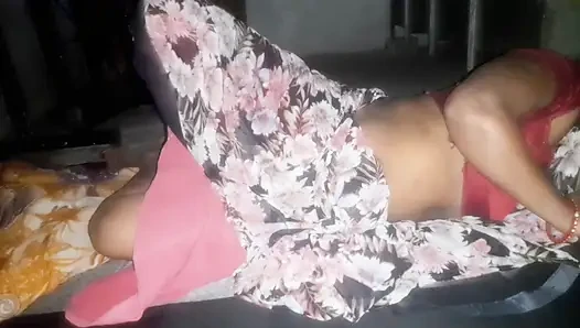 Ek Pyasi Padosan jabardast crempai hardsex romantis chudai like en abonneer je op
