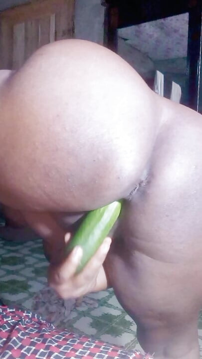toy sex in the pussy at night.