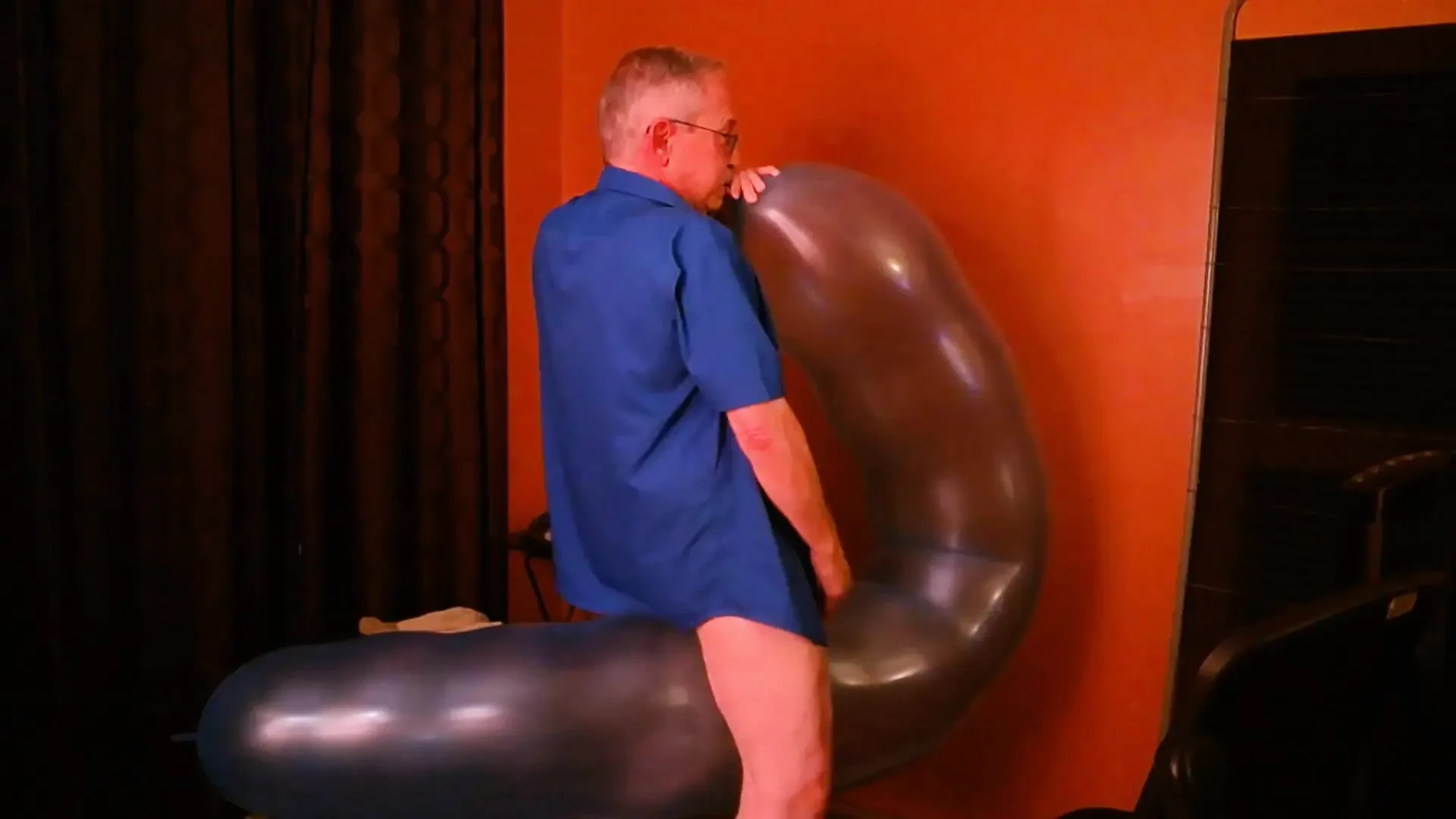 144) Tre giganteschi divertimento con un lungo palloncino per papà