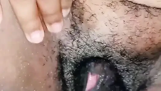 Aku mau kamu ngentot aku dan crot di dalam memekku