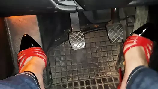 412 Pgh porn video – Autofahren in 412 High Heels