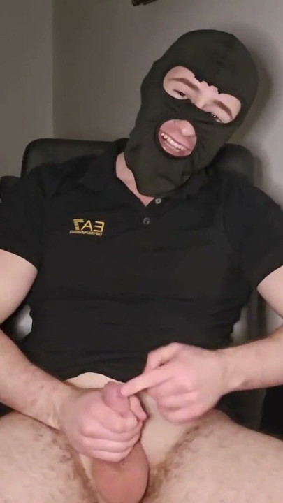Powrót do biura szarpnij się! Hot Daddy Unzips Fat Cock & Orders Thick Cock Explosion - Follow on X: PhantomGentX | Klip 1