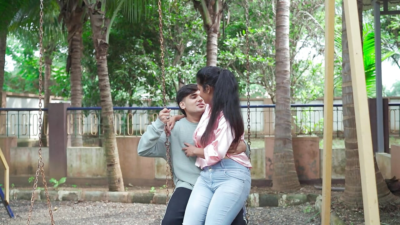 Vruća teta ne garden mein bulakar dečko ke sath kiya seks žestoko jasan hindi zvuk