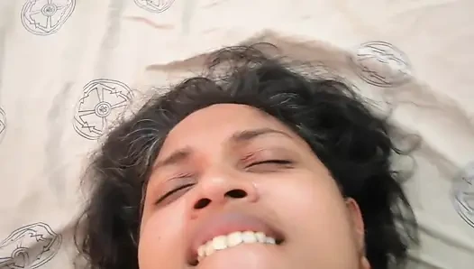 Desi stiefmutter will ihre Vergina mit ihrem stiefsohn teilen