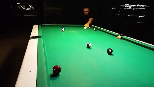 Милфа-красотка Samanta обожает трахаться с MugurPorn