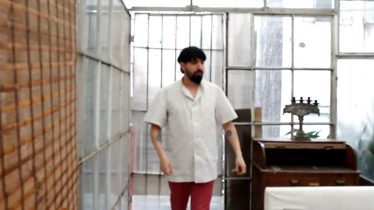 Moja pielęgniarka przychodzi mnie wykąpać i sytuacja się zaostrza