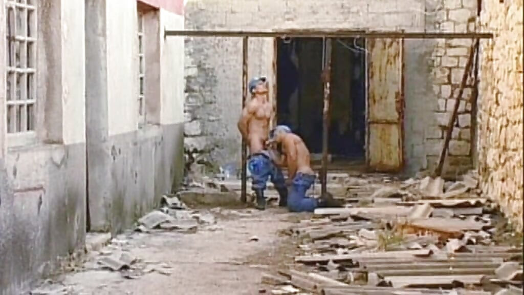 Hung Muscle Jock Drills His Young Lover Anal Outdoors and