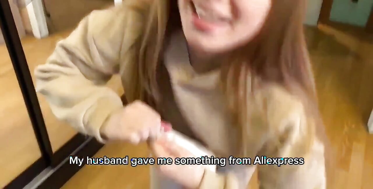 فيديو منزلي حقيقي مع ترجمة للحديث والأنين بصوت عال