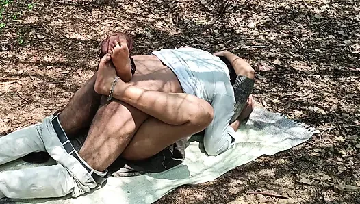 Hot fuck in Forest