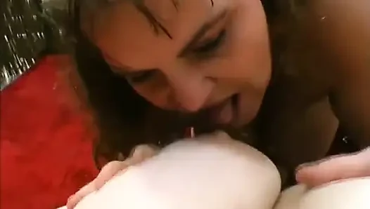 Huge fat threesome pussy fucking threesome in the garden