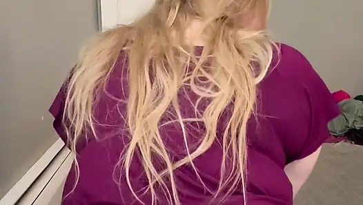 Ini hari ulang tahunku jadi aku akan menghancurkan duburku lagi!