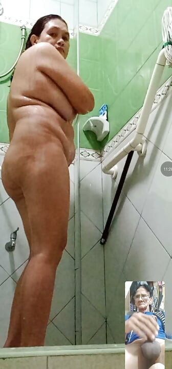 sex  video to my wife when she's taking a bath